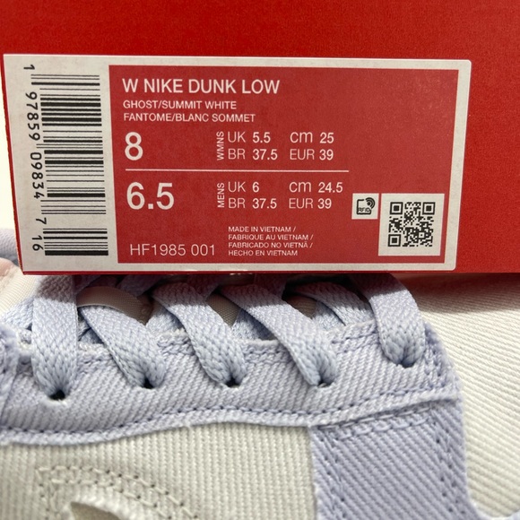 Nike WMNS Light Purple W NIKE DUNK LOW
GHOST/SUMMIT WHITE HF1985 001 Sneakers - Picture 16 of 16